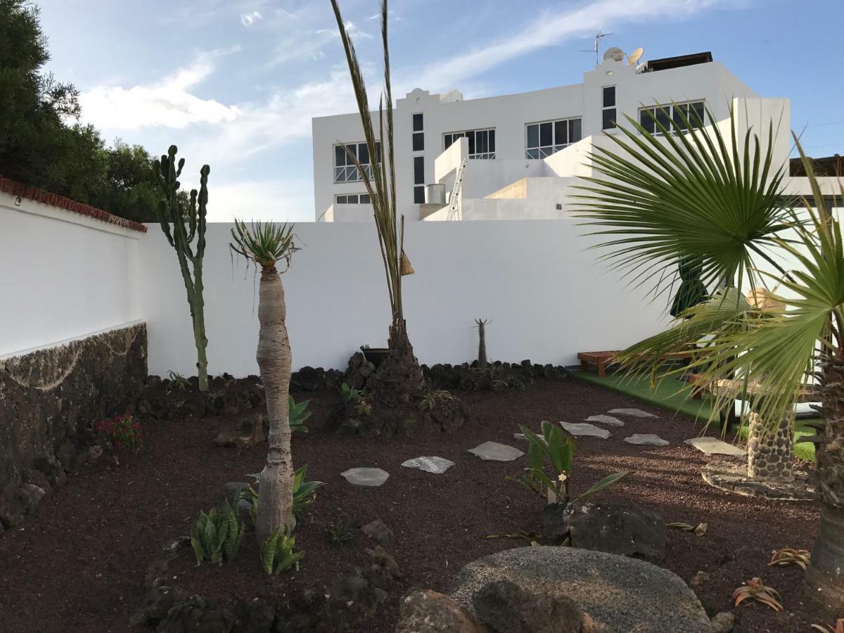 Vivienda Vacacional Casa Federico Corralejo Exterior photo